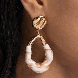High-Sheen Swirls Gold Marble Earrings